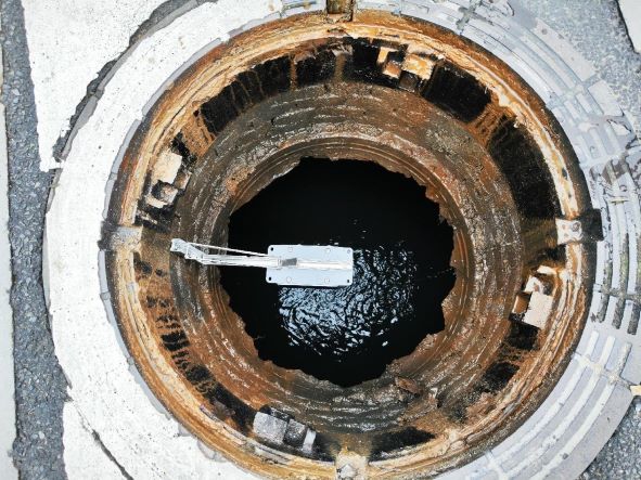 建湖水位检测井