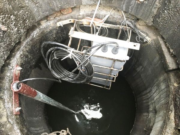 建湖水位检测井
